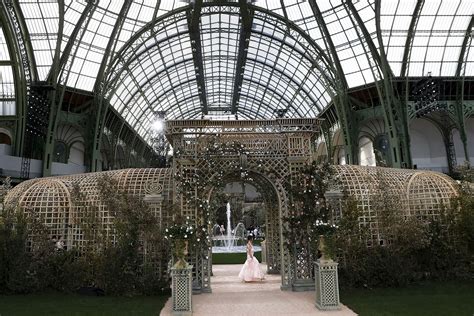 défilé chanel grand palais 2 octobre 2018|MARDI 2 OCTOBRE DÉFILÉ PRINTEMPS.